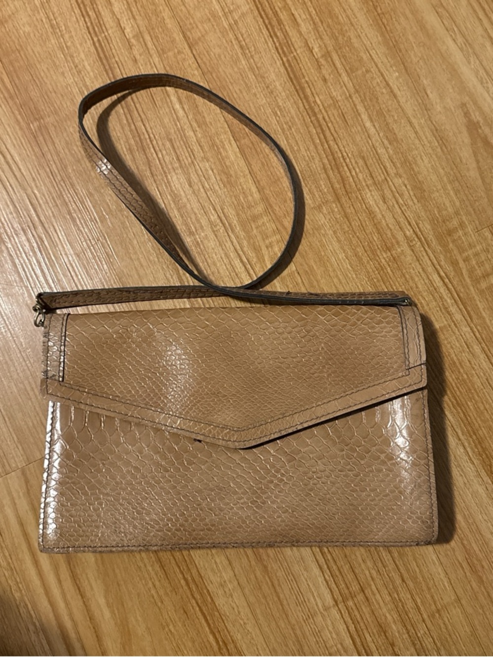 Women’s Beige Snake-Embossed Leather Wristlet